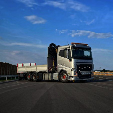 EB874B59-3E71-4ECC-9236-57378C3B40F5